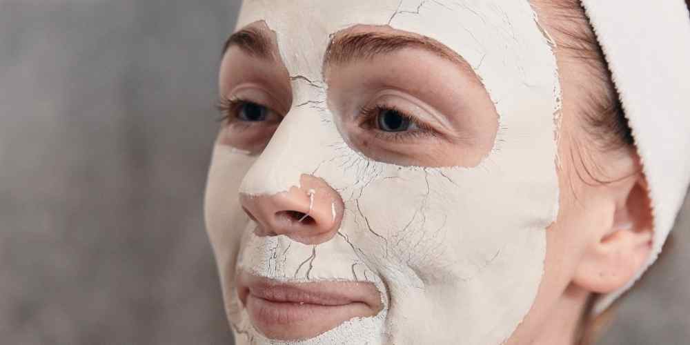 Why You Should Never Let A Clay Mask Dry